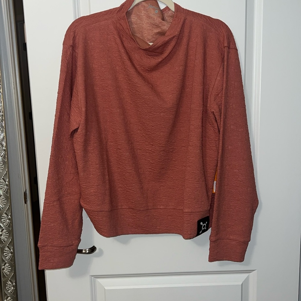 NEVER WORN ORANGETHEORY Knit Pullover
